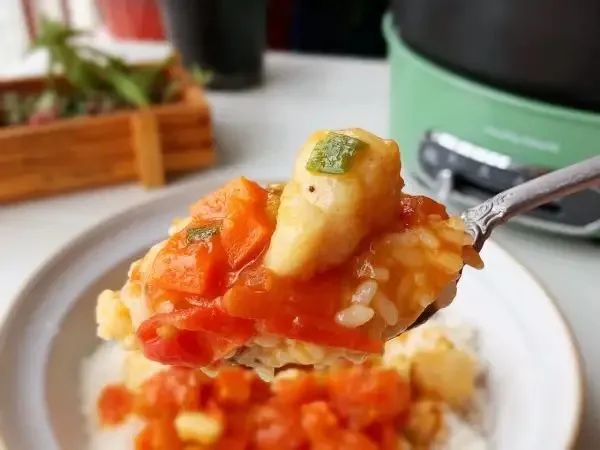咖喱番茄龙利鱼拌饭